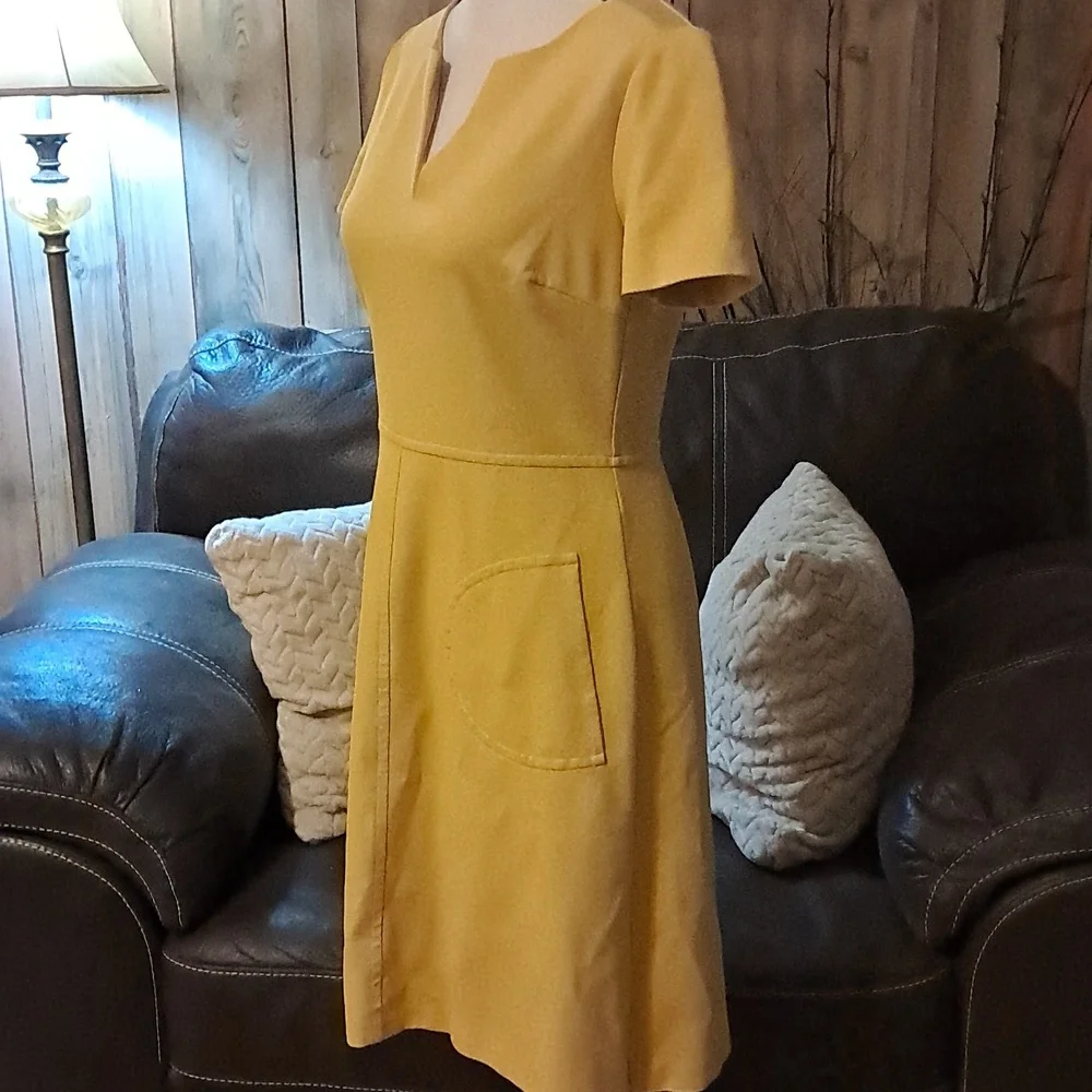Boden Carolyn Ponte V Neck Dress Saffron Yellow Size 6 A Line Spring - Picture 5 of 10